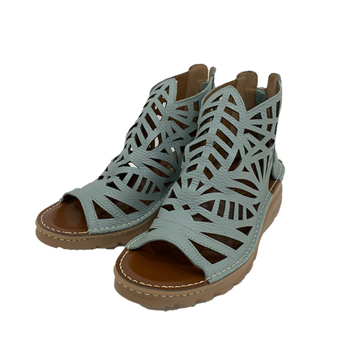 �O�b�Y�}���@�s�G�t�F���Z�X�@�C�^���A�����U�[�@���[�t�T���_���@���f�B�[�X�@24.5cm�@�`���R_main_1